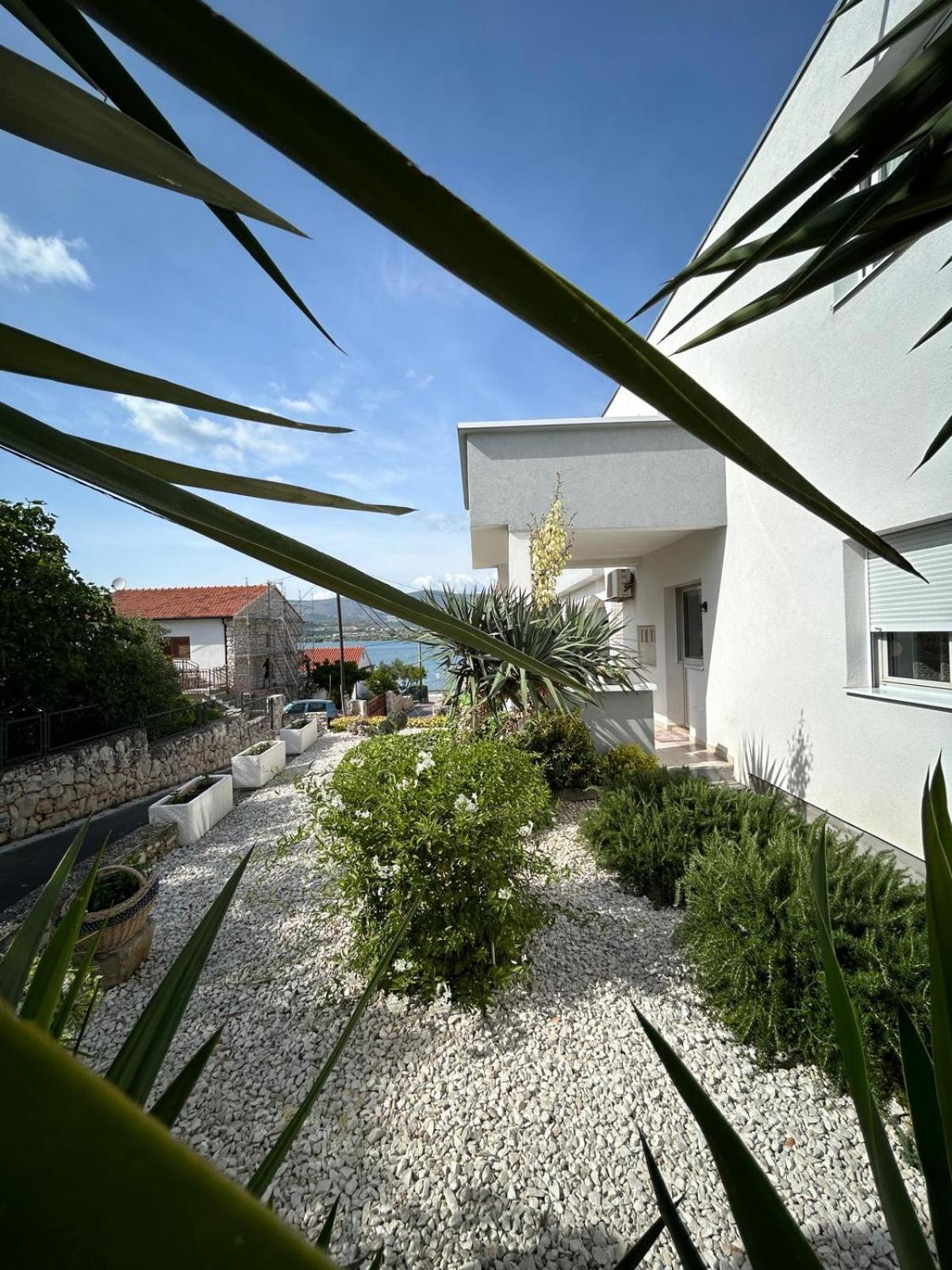 Apartmani Grgic Trogir Eksteriør billede