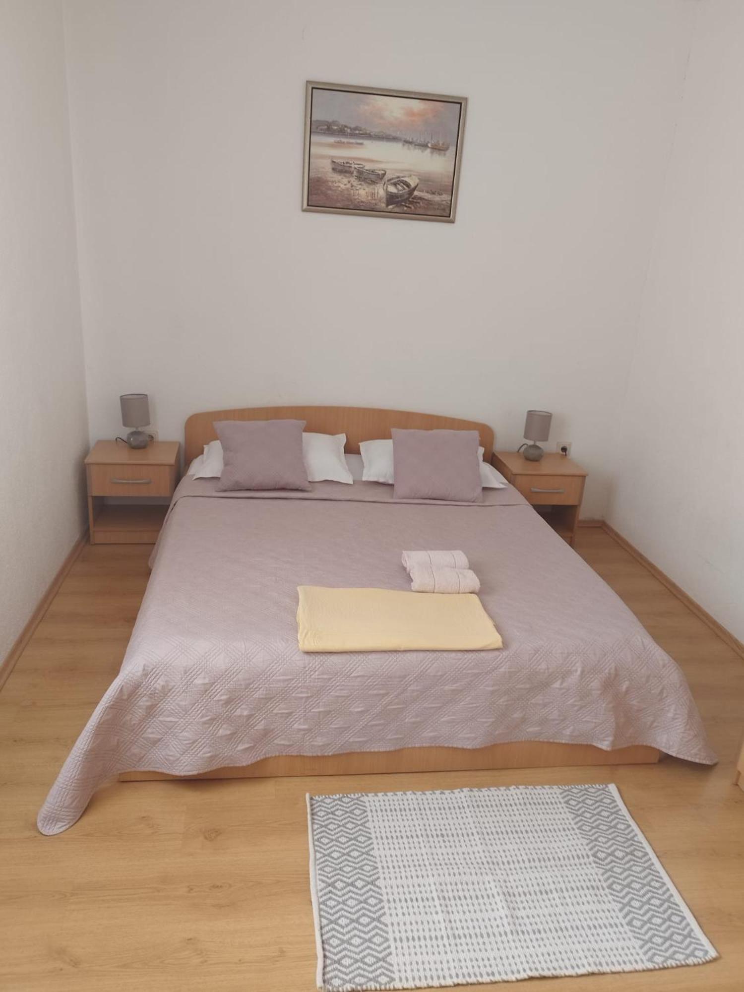 Apartmani Grgic Trogir Eksteriør billede