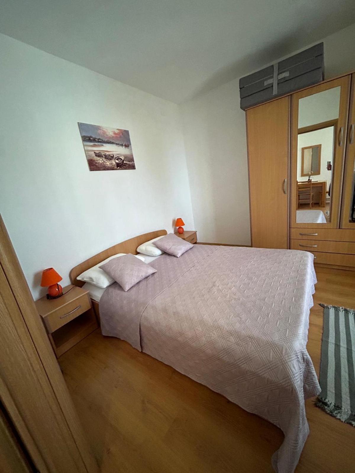 Apartmani Grgic Trogir Eksteriør billede