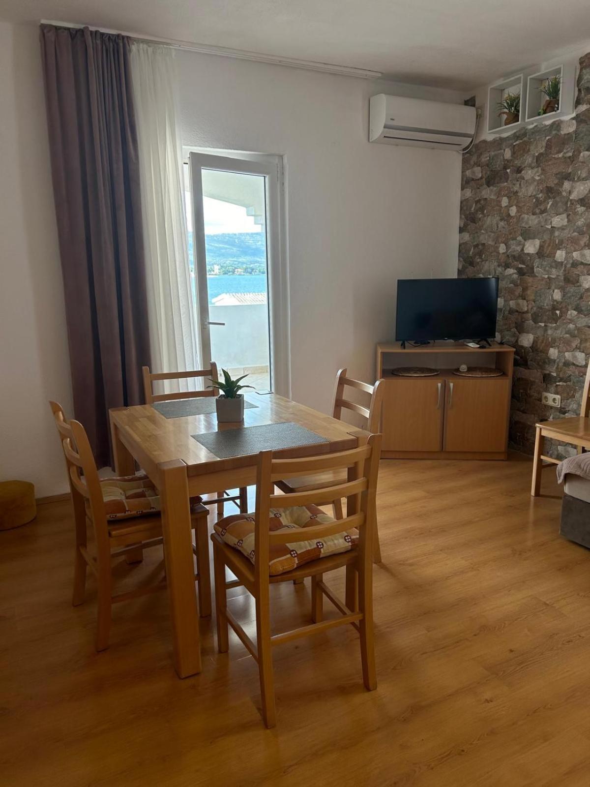 Apartmani Grgic Trogir Eksteriør billede