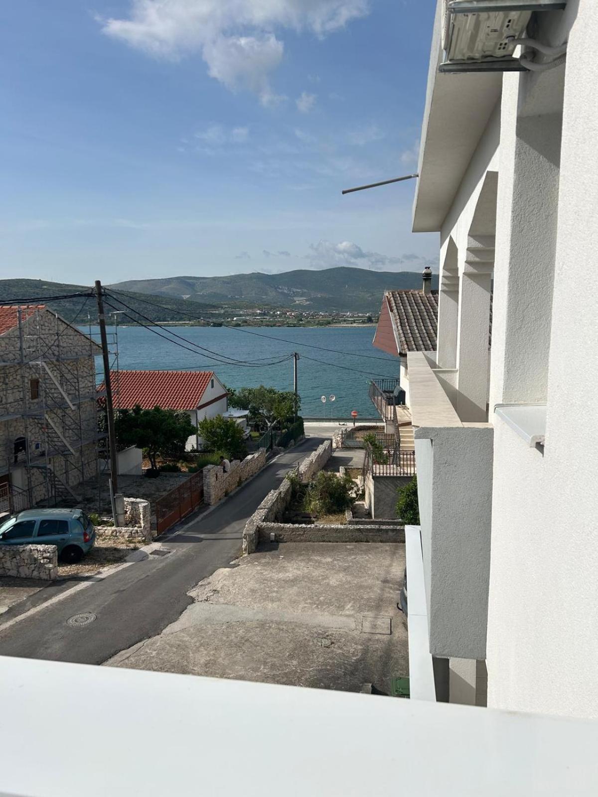 Apartmani Grgic Trogir Eksteriør billede