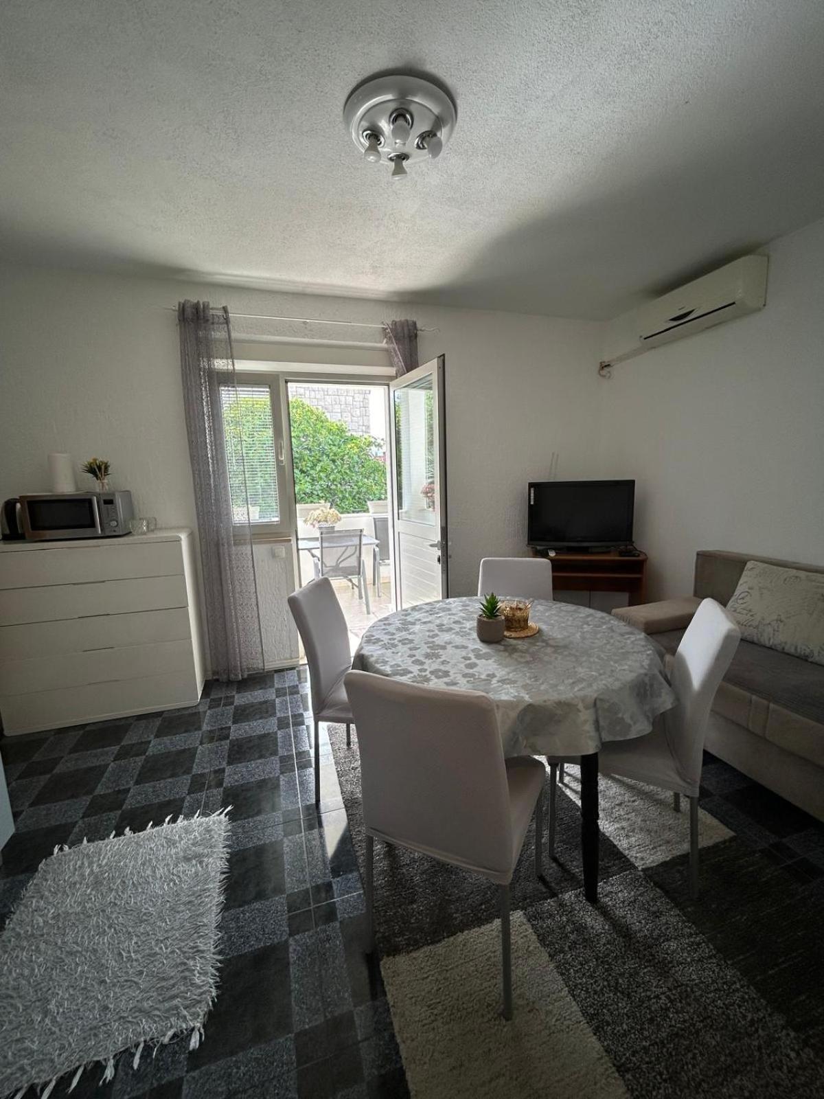 Apartmani Grgic Trogir Eksteriør billede